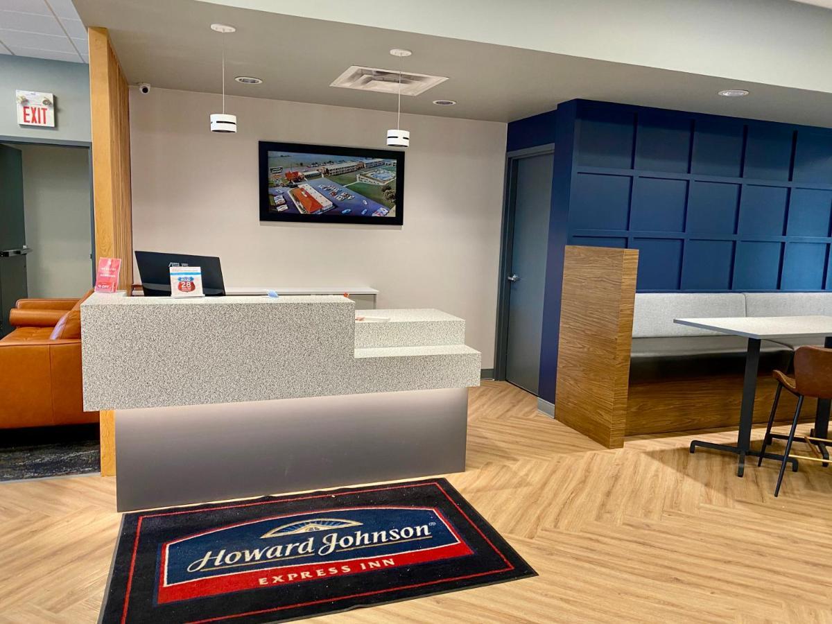 Howard Johnson By Wyndham Winnipeg West Luaran gambar