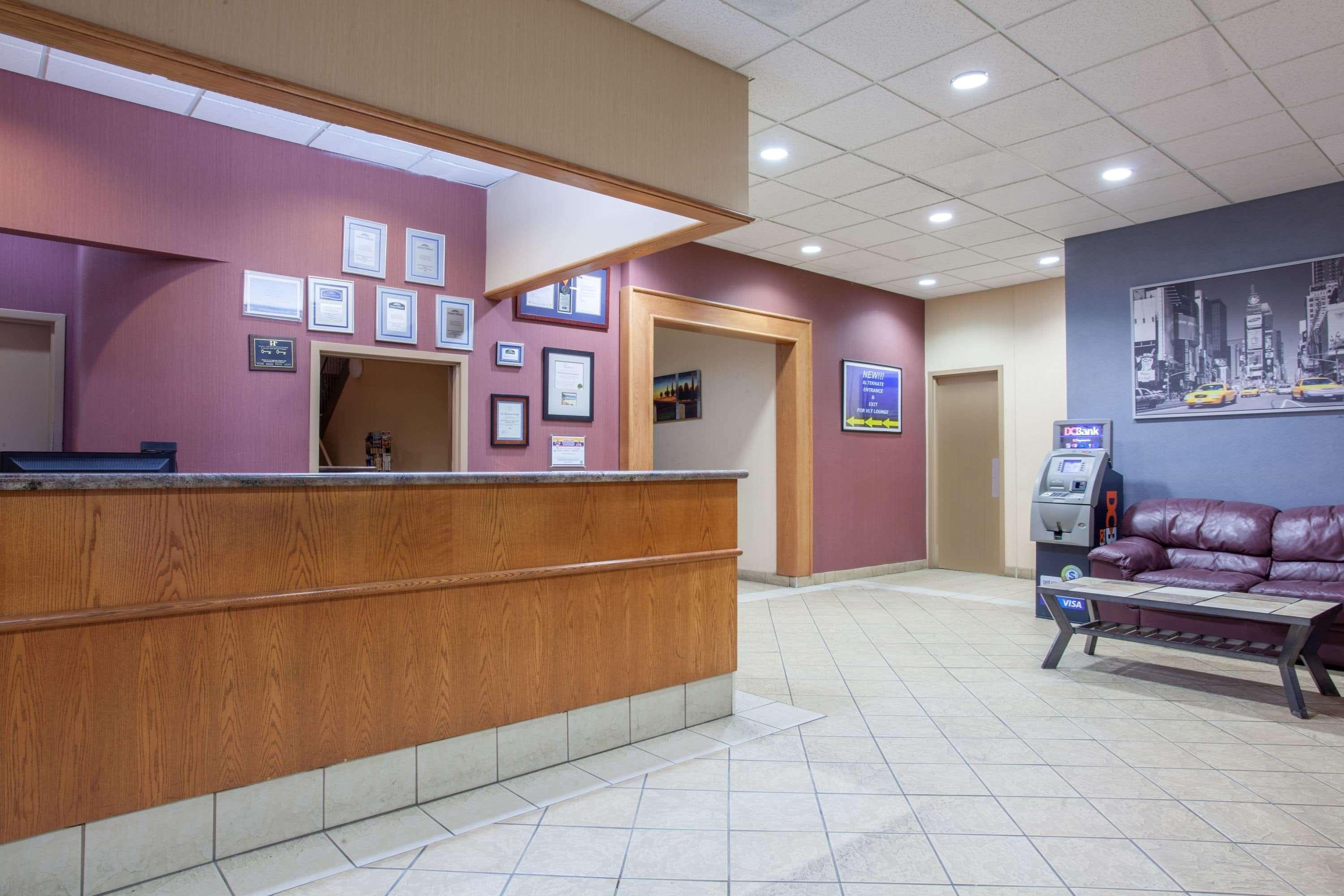 Howard Johnson By Wyndham Winnipeg West Luaran gambar