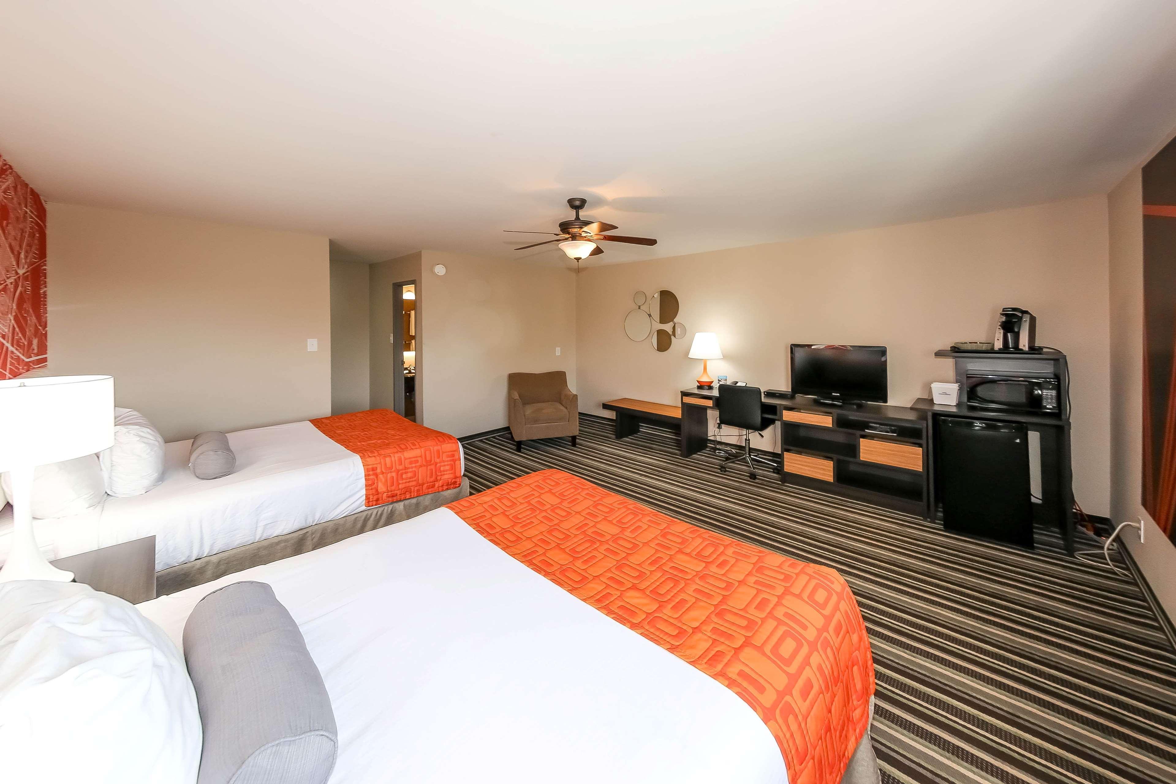 Howard Johnson By Wyndham Winnipeg West Luaran gambar