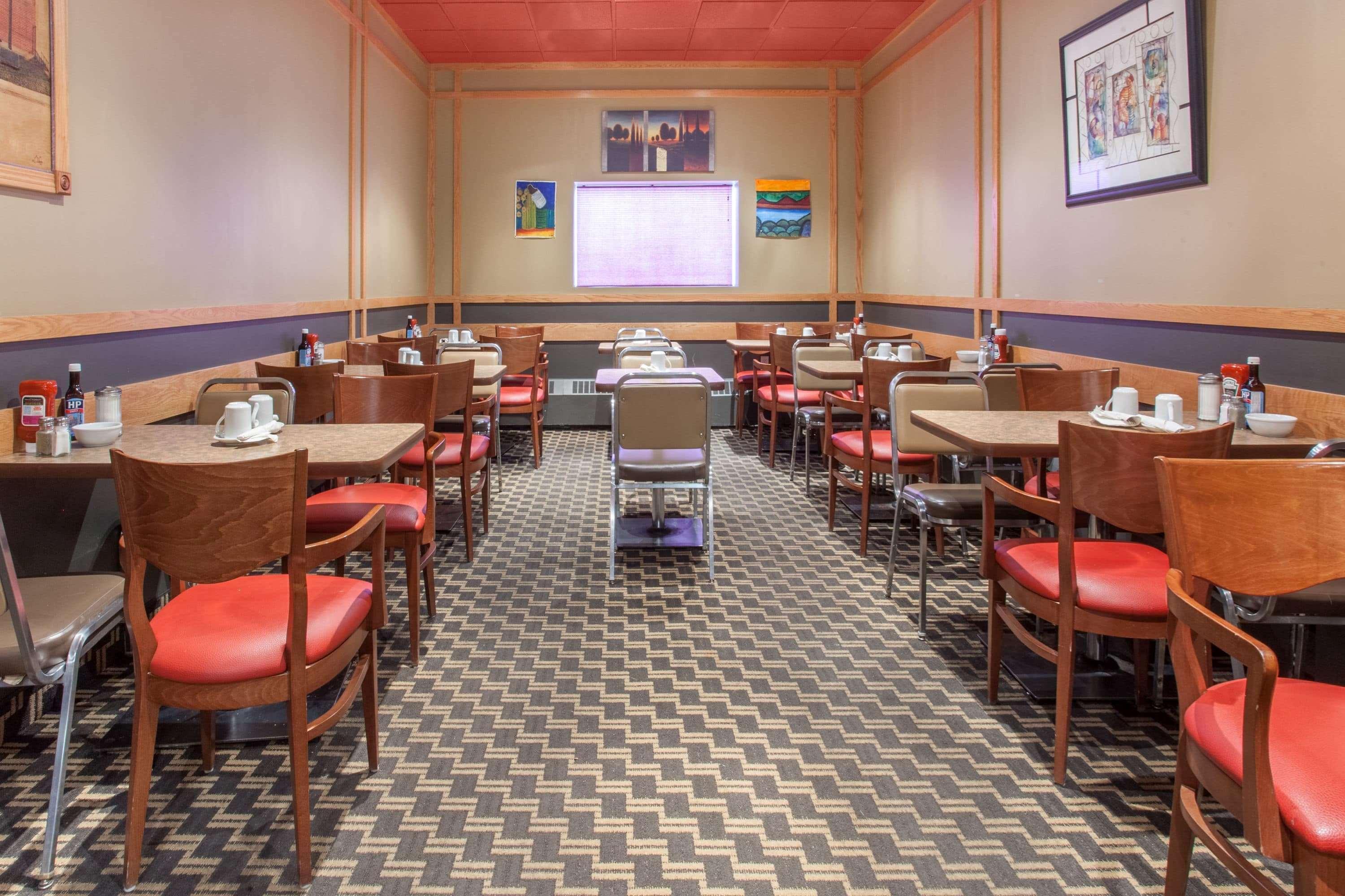 Howard Johnson By Wyndham Winnipeg West Luaran gambar