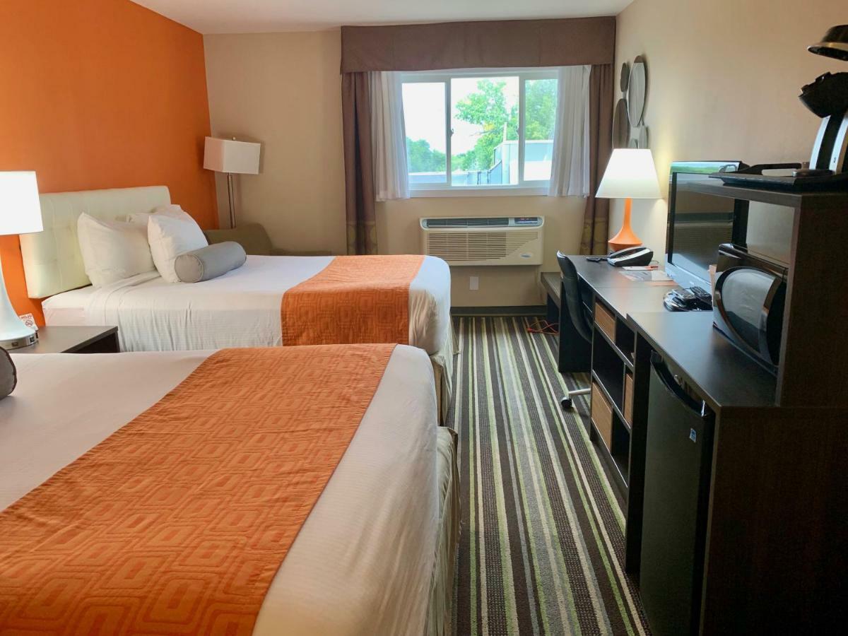 Howard Johnson By Wyndham Winnipeg West Luaran gambar